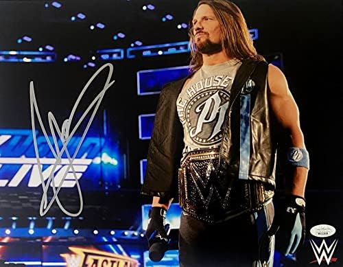 WWE בלעדי A.J. סגנונות חתומים על חתימה 8x10 אימות JSA אימות 2 - תמונות היאבקות עם חתימה