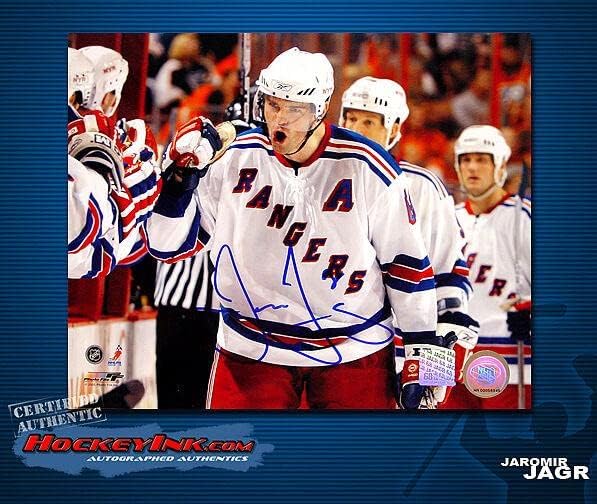 Jaromir Jagr חתמה על ניו יורק ריינג'רס 8 x 10 צילום - 70332 - תמונות NHL עם חתימה