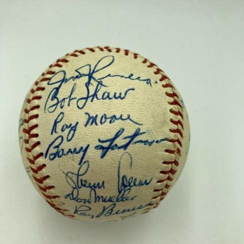 קבוצת שיקגו ווייט סוקס של שנות החמישים חתמה על בייסבול עם חתימה עם נלי פוקס - כדורי בייסבול חתימה